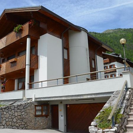Appartamento Giada Pozzale Di Pieve Di Cadore Luaran gambar